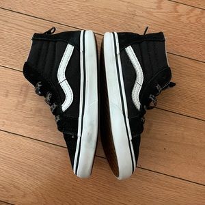 VANS LEOPARD FUR SK8-HI ZIP Size 9 Toddler